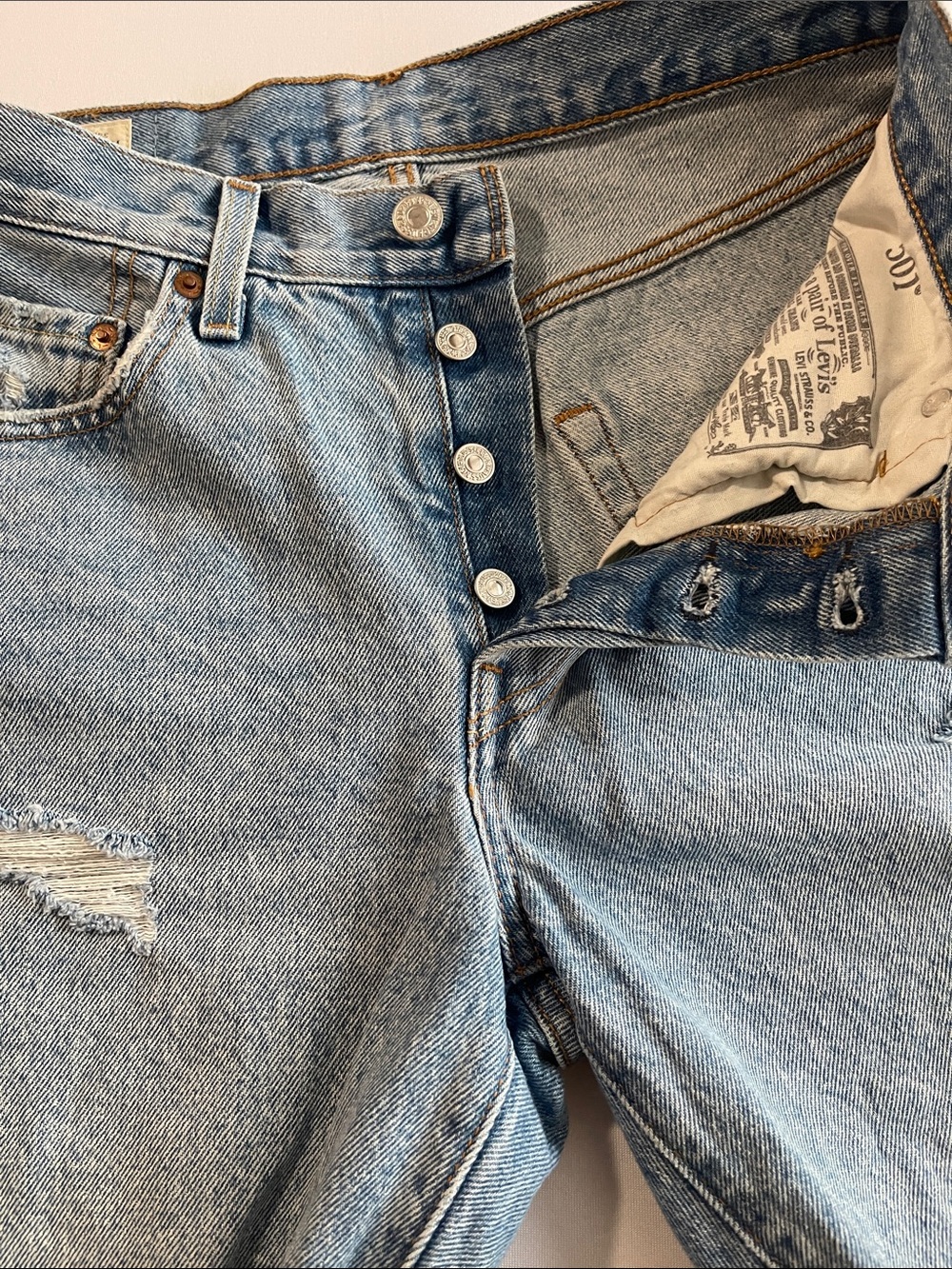 LEVIS 501 - Picture 3 of 4